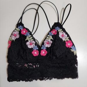 PINK by Victoria's Secret Black Floral Embroidered Brallete size XS